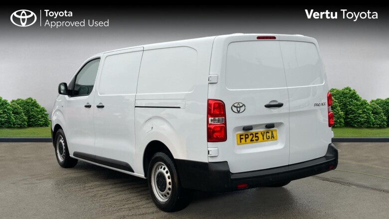 Toyota Proace L2 Diesel 2.0D 145 Active Van